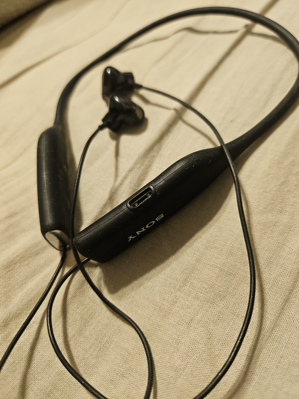 Sony SBH70 Black Wireless Neckband Earbuds